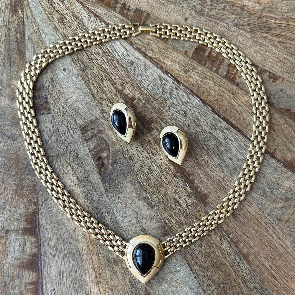 Vintage Trifari necklace and earring set